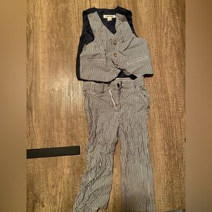 Seersucker 2piece & a corduroy vest